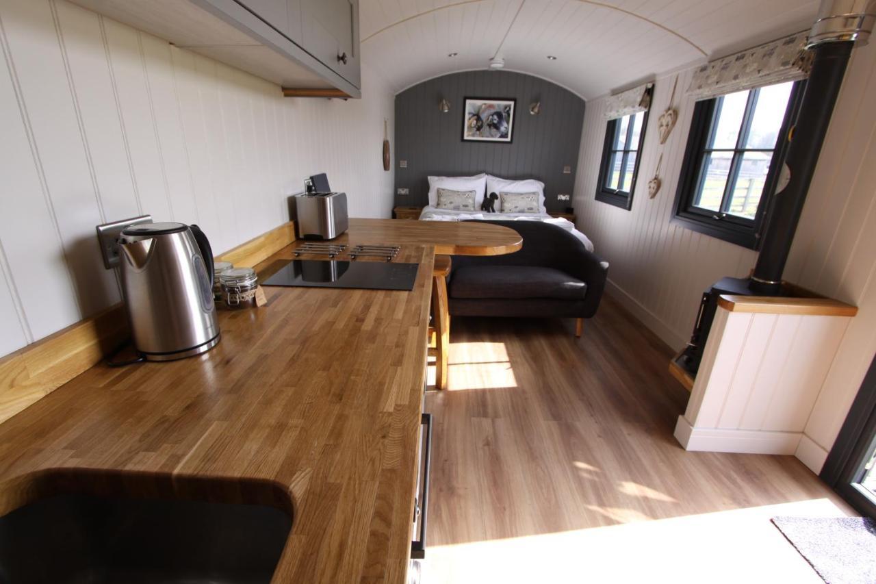4 Smart Hotels Near All Saints Pavement Worth Booking