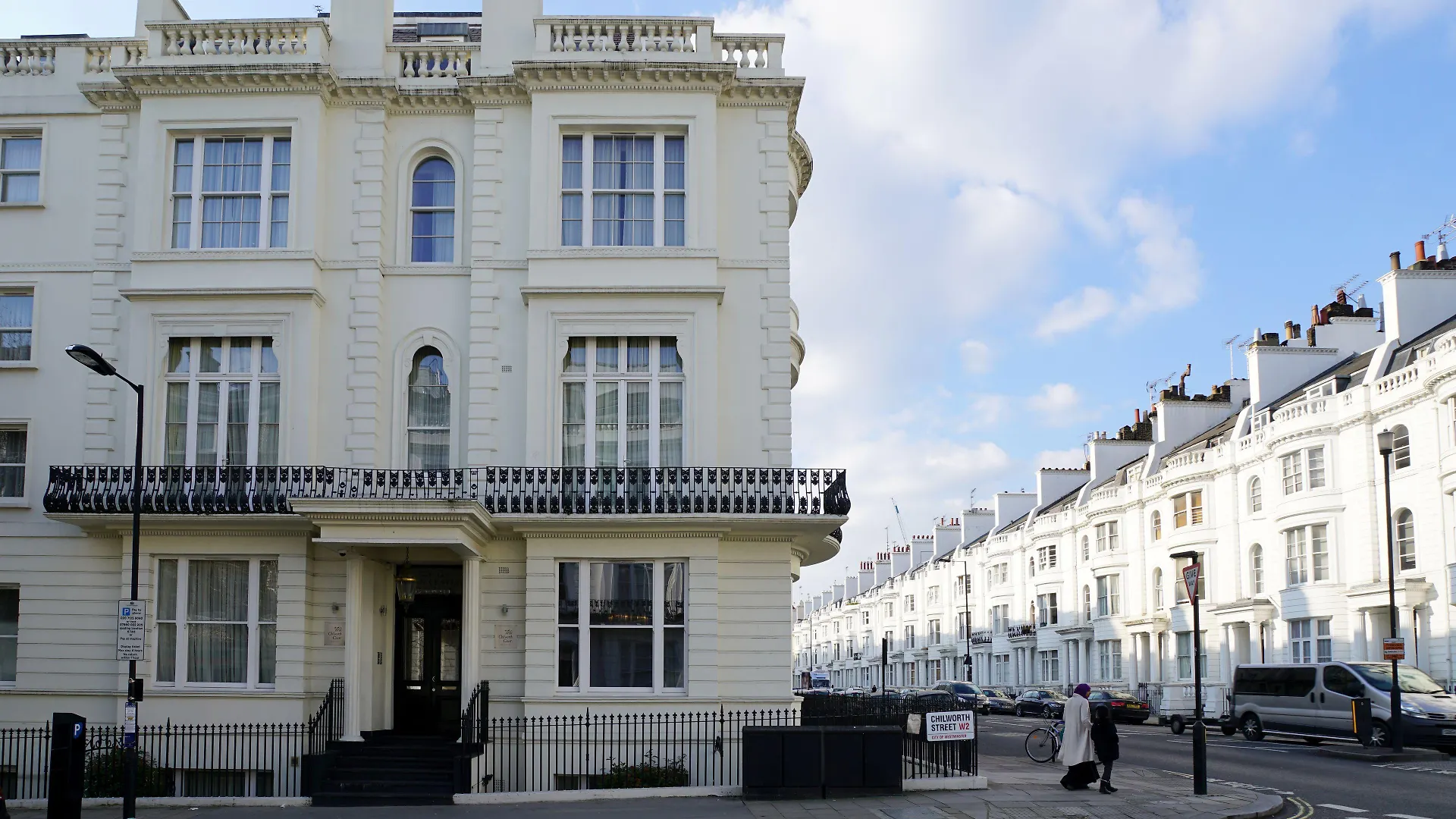 Staying Near Westminster Abbey: 7 Family Hotels Compared