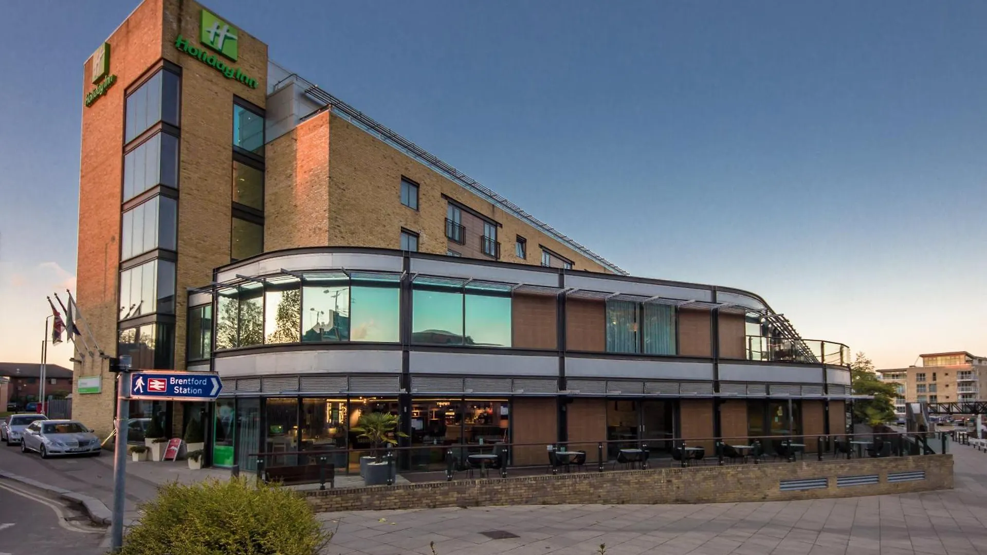 Staying Near the Science Museum: 5 Family Hotels Compared