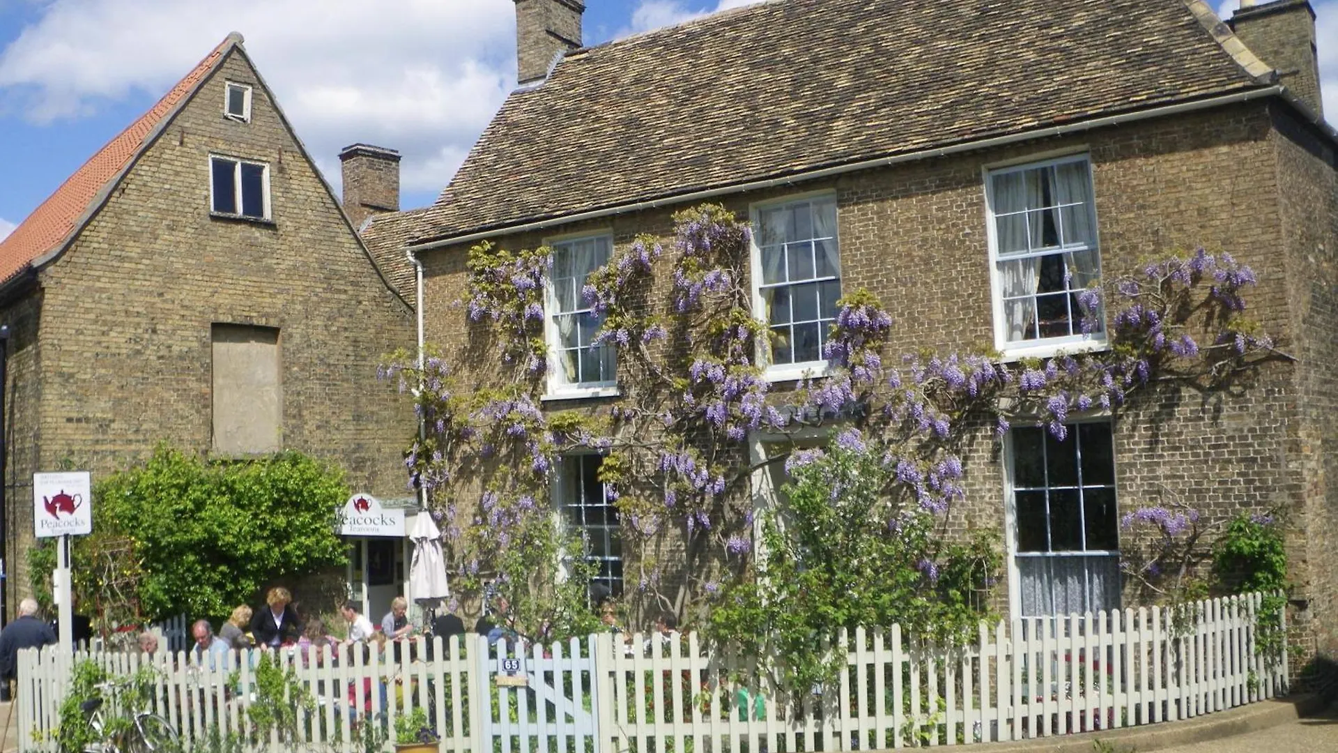 5 Top-Rated 4-Star Hotels In Cambridgeshire