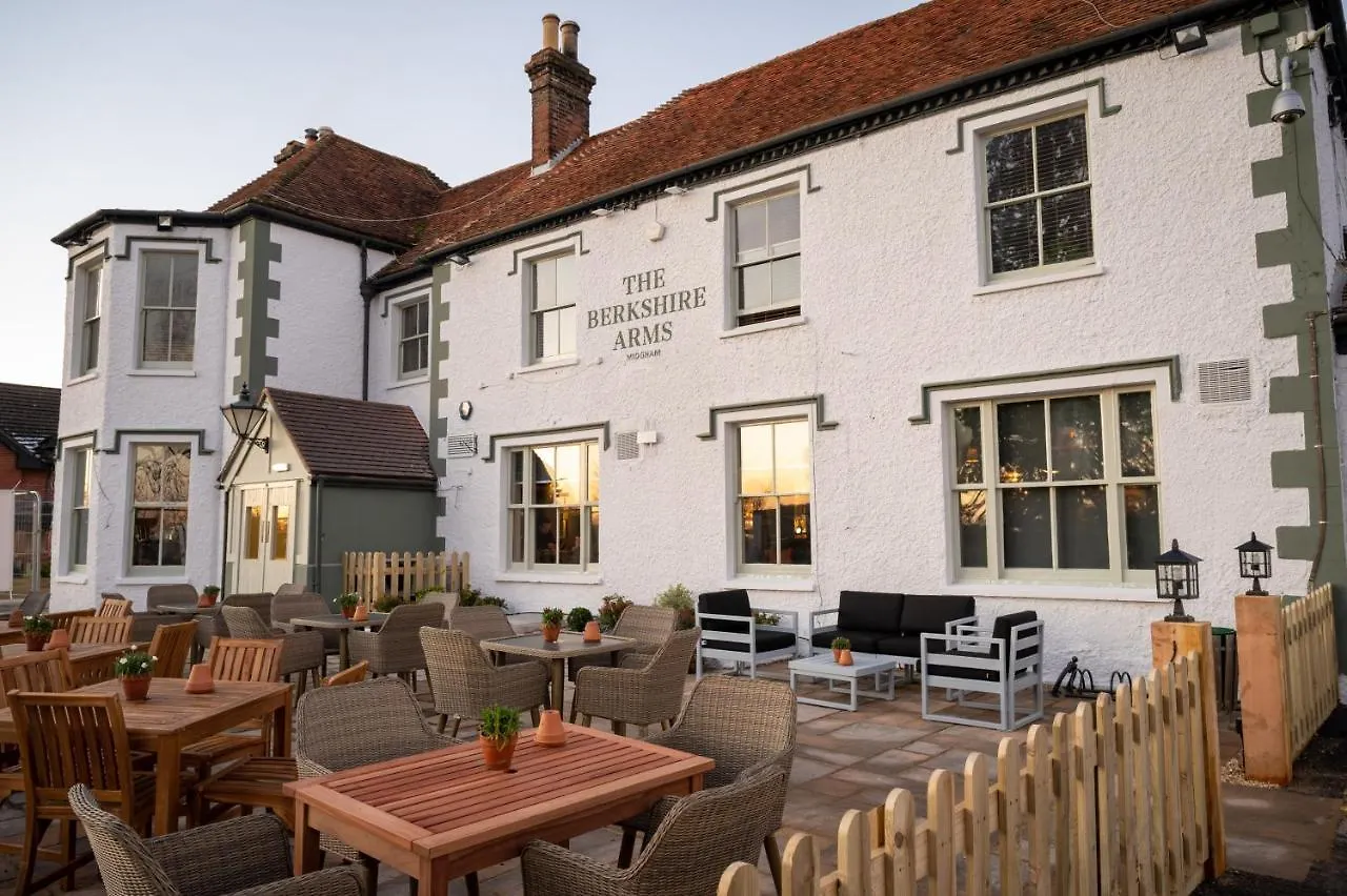 5 Family-Friendly Hotels Close to Donnington Castle, Newbury