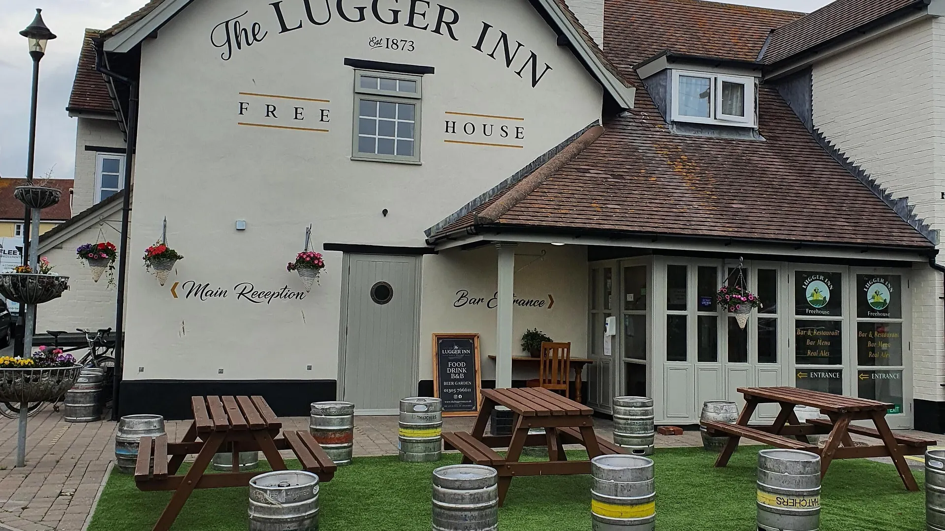 4 Central Weymouth Hotels Close to Sandsfoot Castle