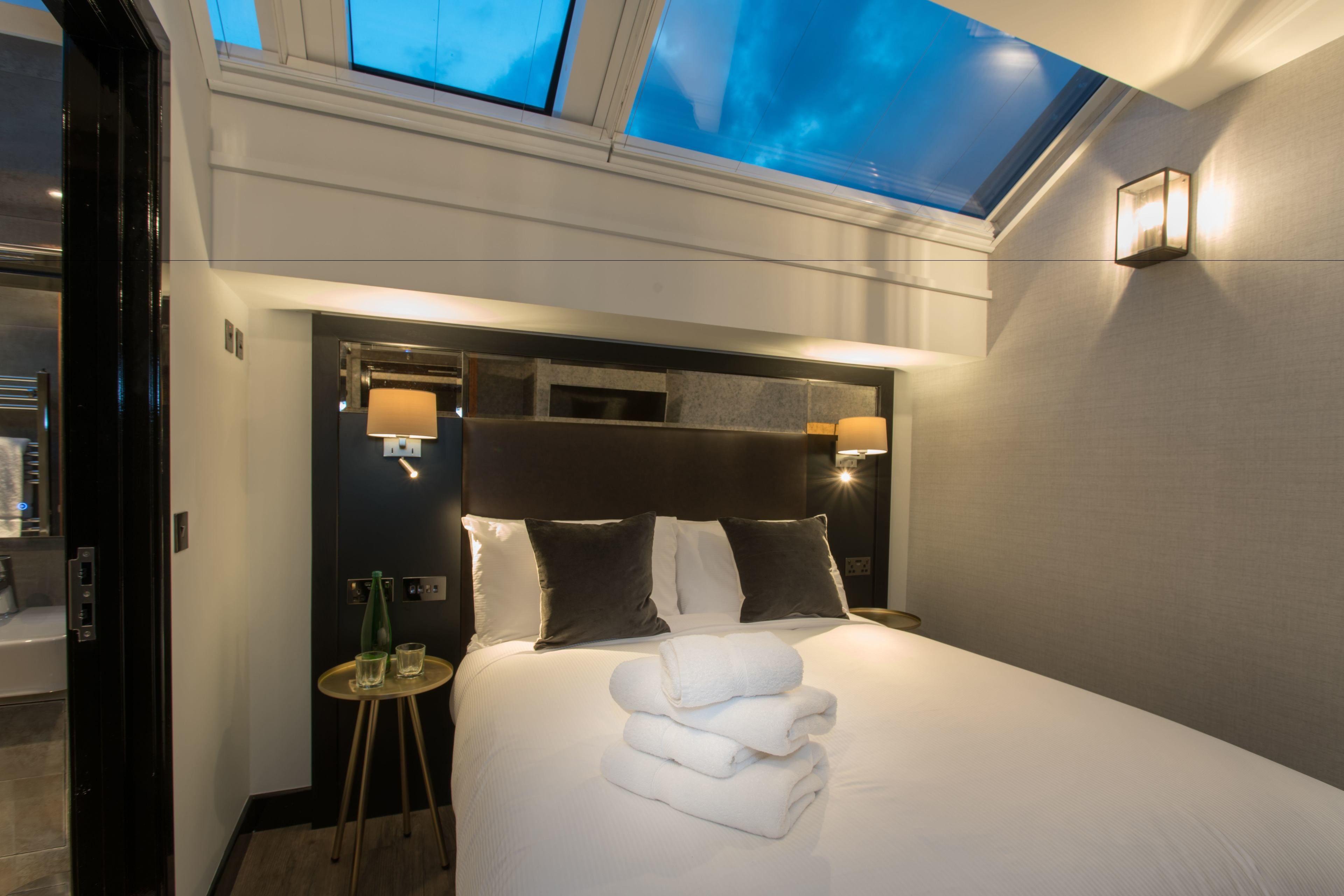 6 Romantic Hotels in Camden Worth Booking as a Couple
