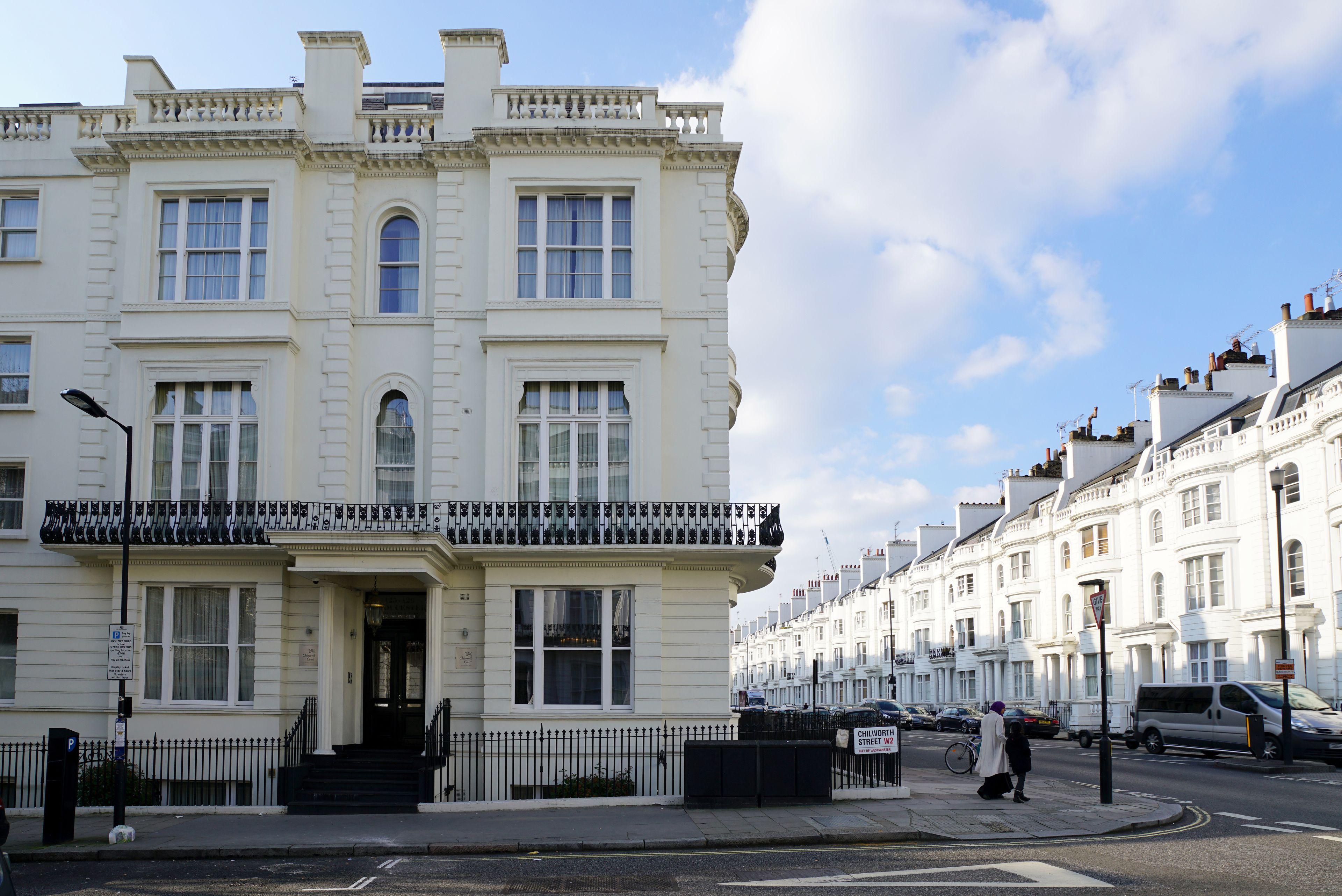 Staying Near Westminster Abbey: 7 Family Hotels Compared