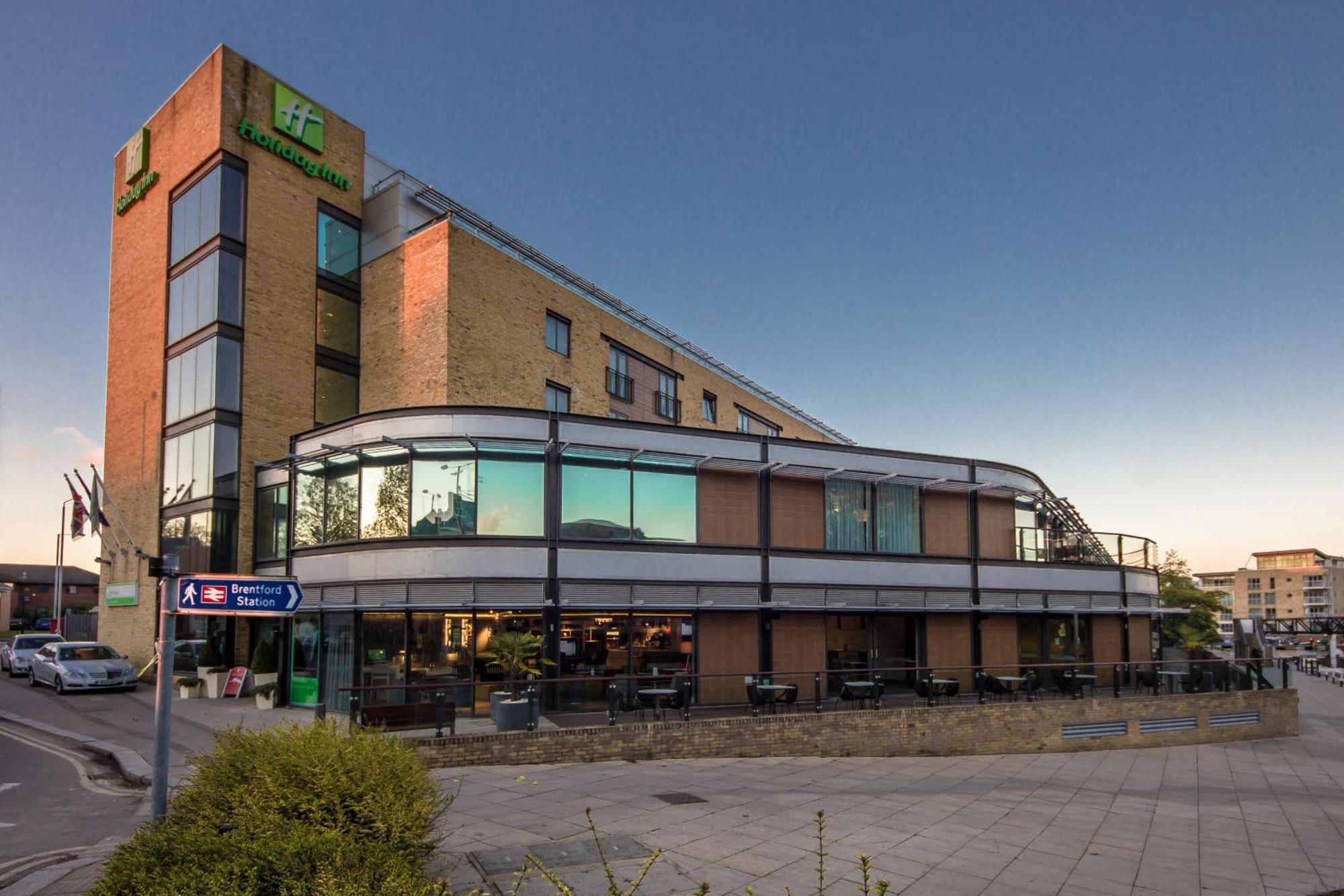 Staying Near the Science Museum: 5 Family Hotels Compared