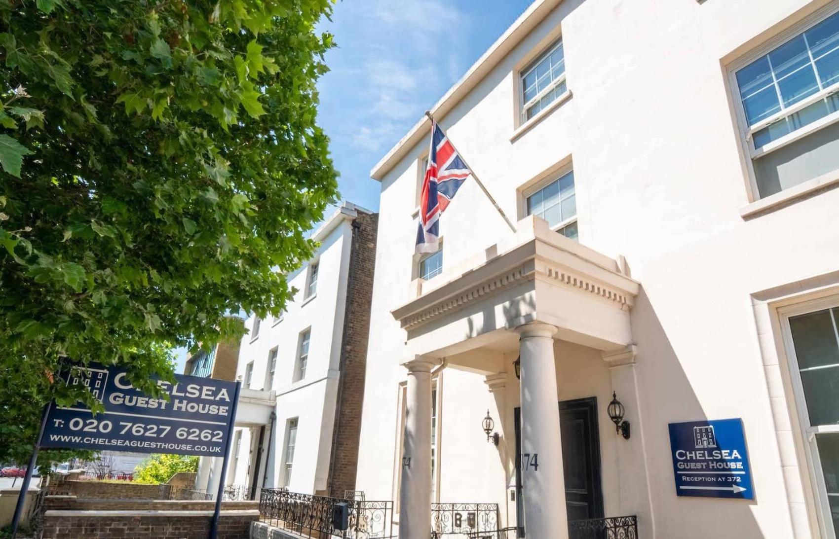 Where to Stay Near Big Ben: 15 Cheap Hotels That Deliver