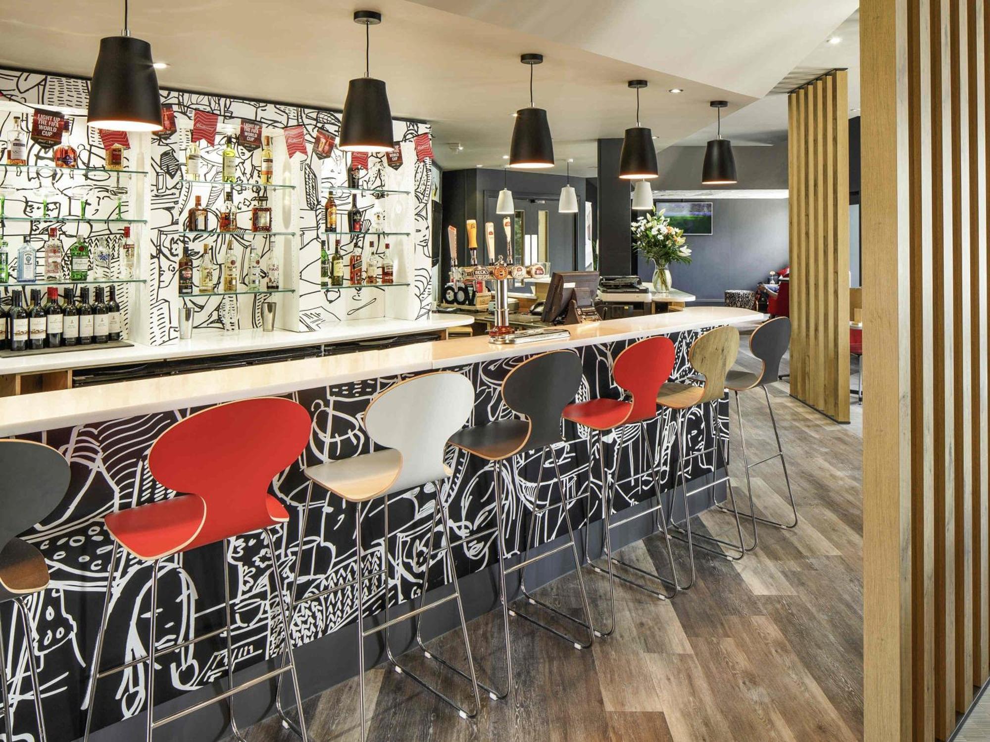 11 Family-Friendly Hotels Near Lunt Roman Fort Museum