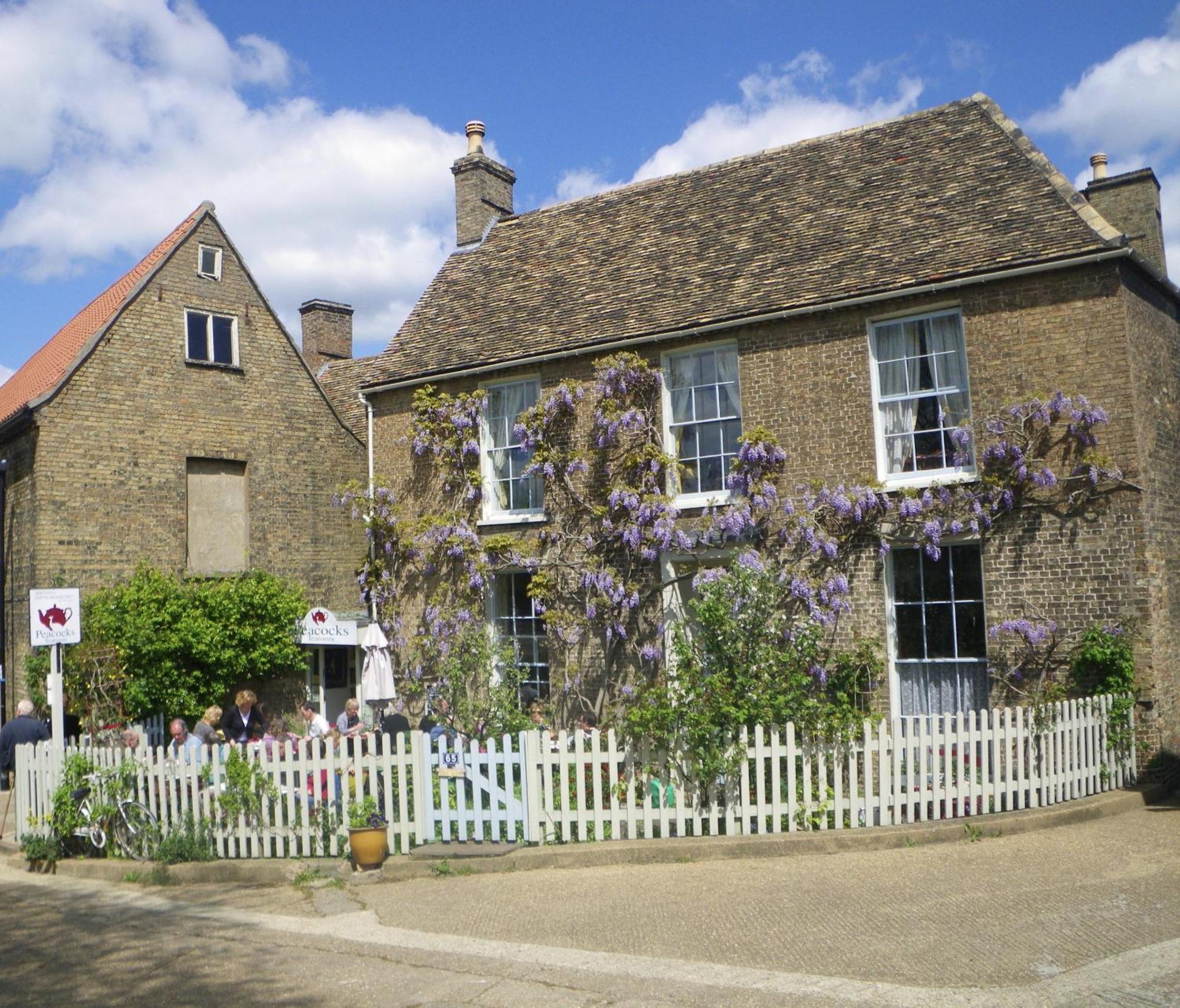 5 Top-Rated 4-Star Hotels In Cambridgeshire